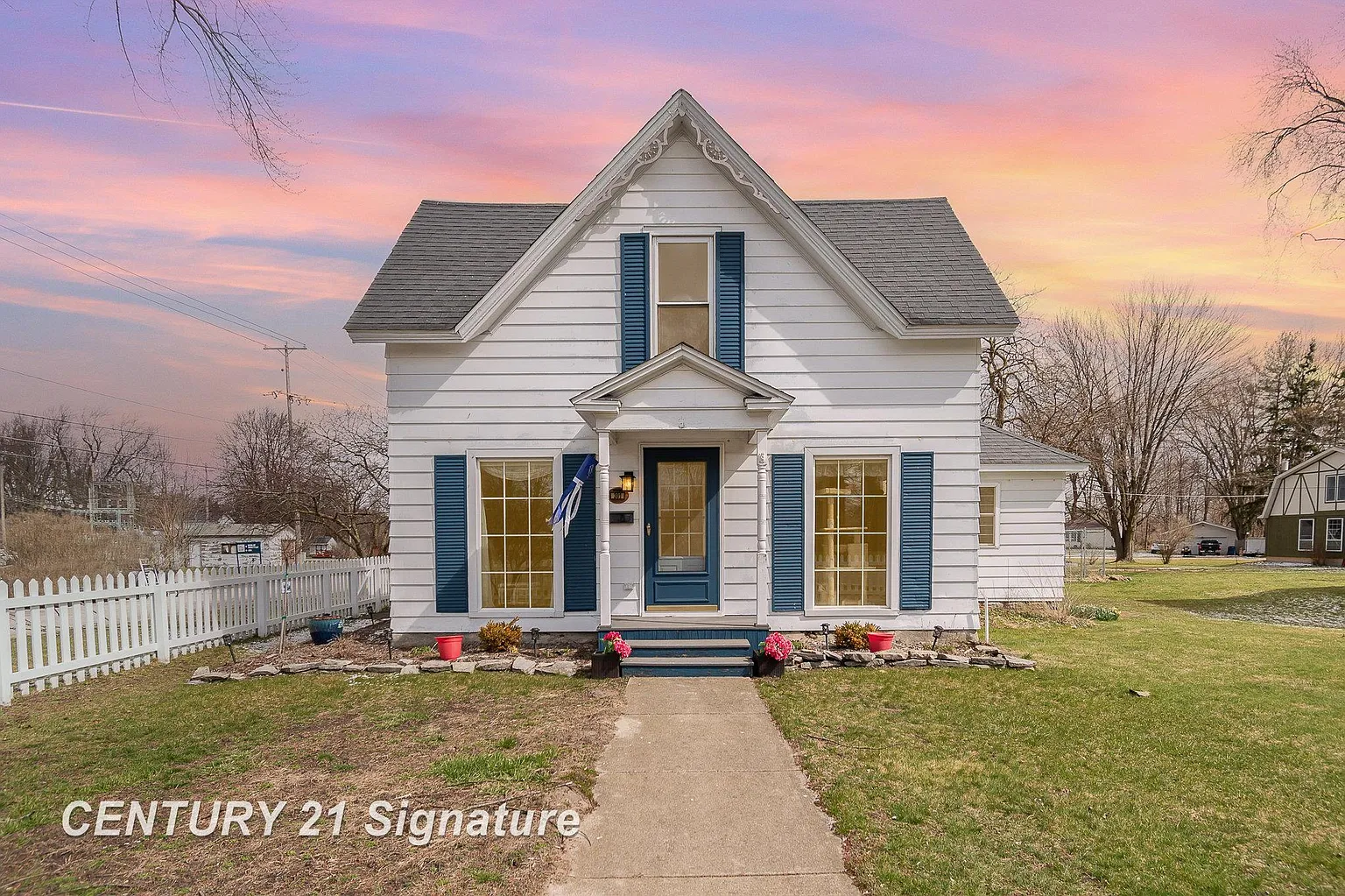 301 S Saginaw St photo 1