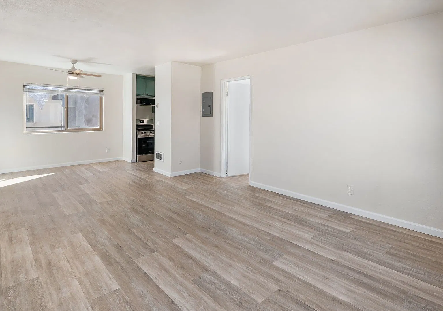 3736 Jemez Dr — Photo 3