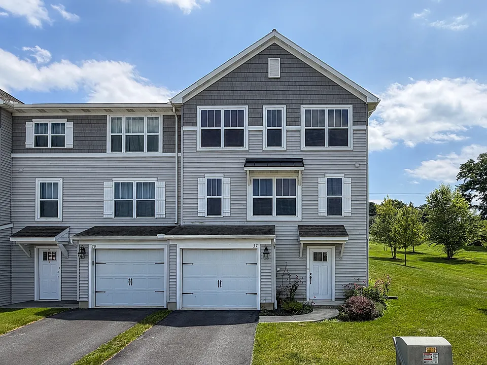 37 Southside Dr