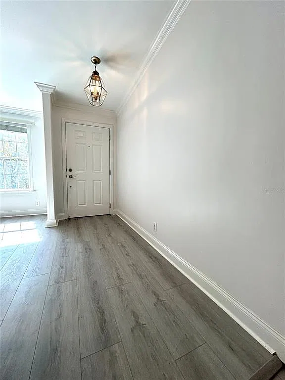 3 bed, 2.0 bath, 1940 sqft, $1,995 — Photo 3