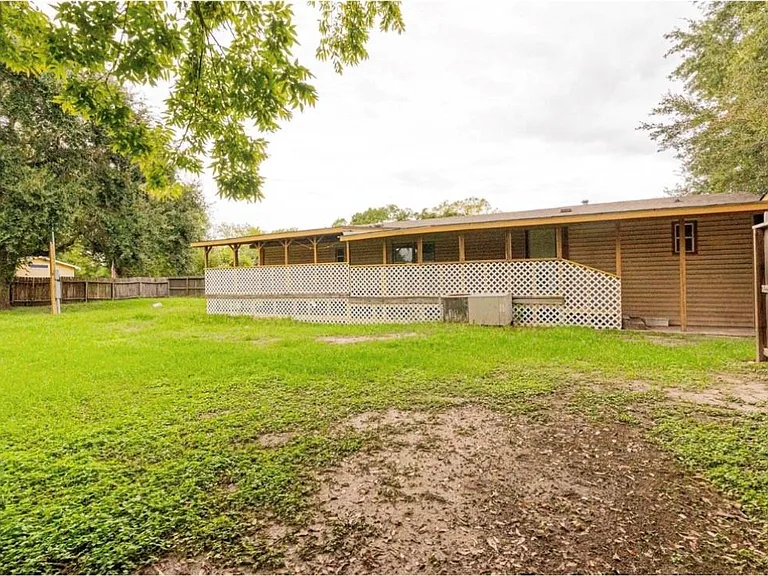2422 Avilion Ct — Photo 9