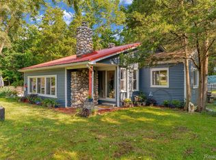 1120 Hubble Dr, Holly, MI