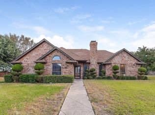1416 Frenchmans Dr, Desoto, TX 75115