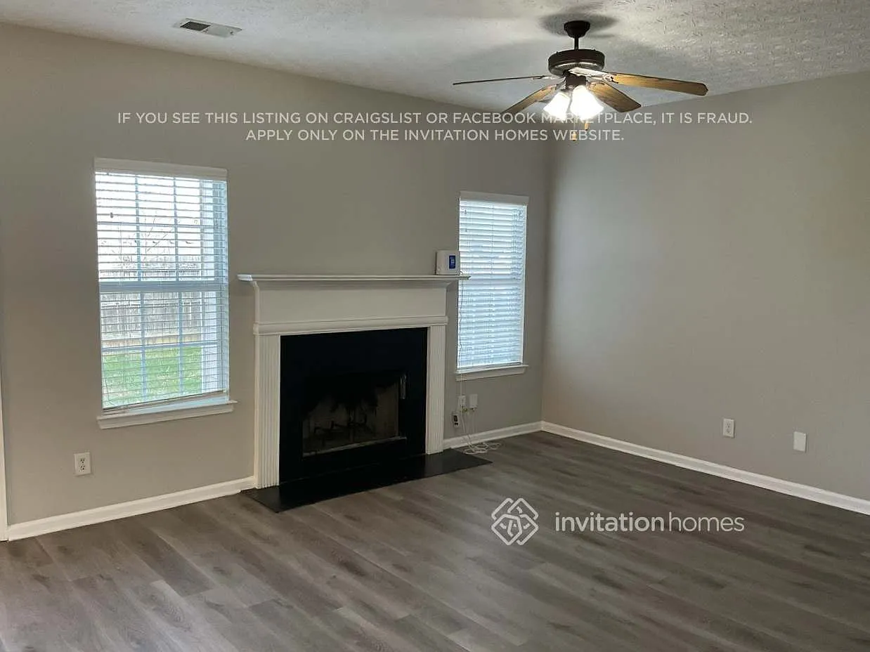 6516 Snowden Dr Atlanta, GA 30349 — Photo 3