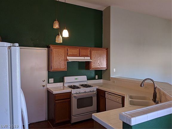 3rd image of 2050 Los Feliz St Unit 167