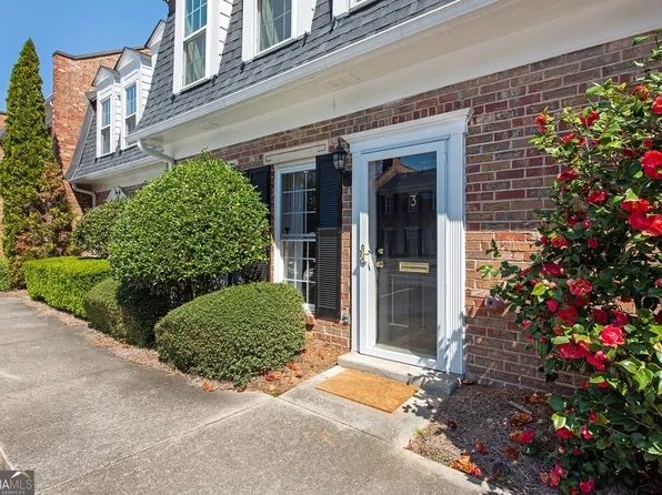 3 Surry County Pl NW, Atlanta, GA 30318