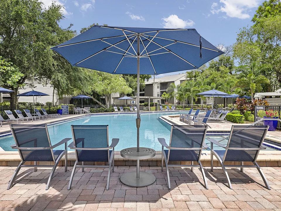 4800 Westshore