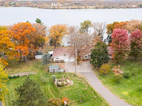 7401 Hillton Rd, Royalton, MN 56373