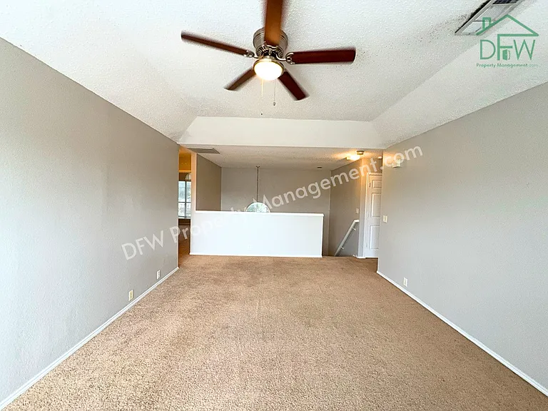 2805 Crater Lake Ln — Photo 15