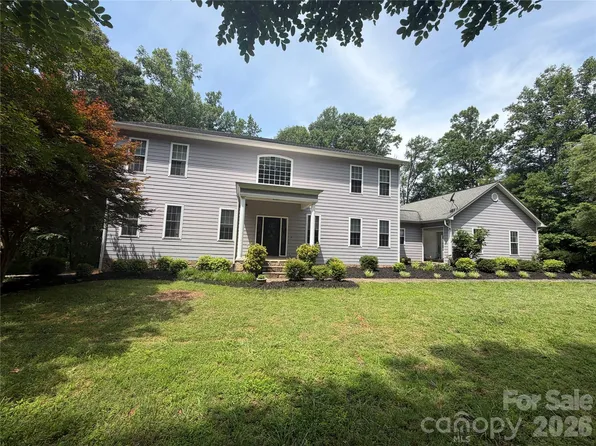 690 Stacy Hill Rd, Marion, NC 28752