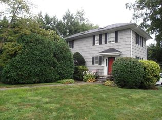 160 Johnson Rd, Scarsdale, NY 10583