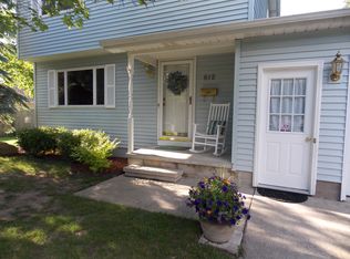 612 Vauconsant St, Saint Johns, MI