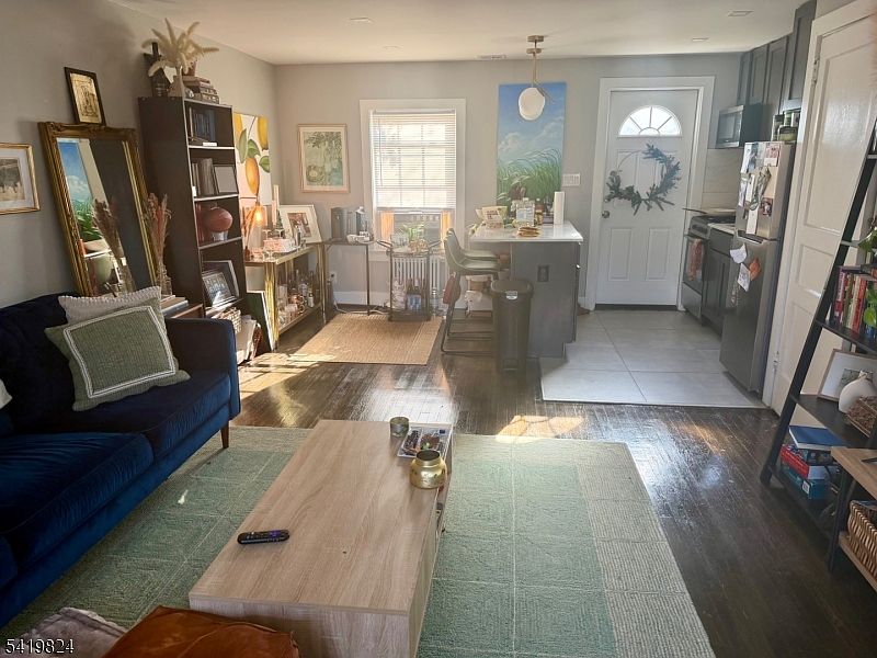 1st image of 10 Beech Spring Dr #3G