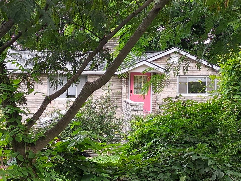 1st image of 2204 Sherrod Rd