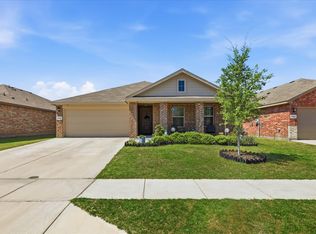 229 Abingdon St, Azle, TX 76020