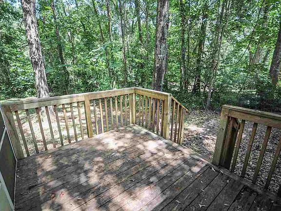 4th image of 1426 Avondale Way