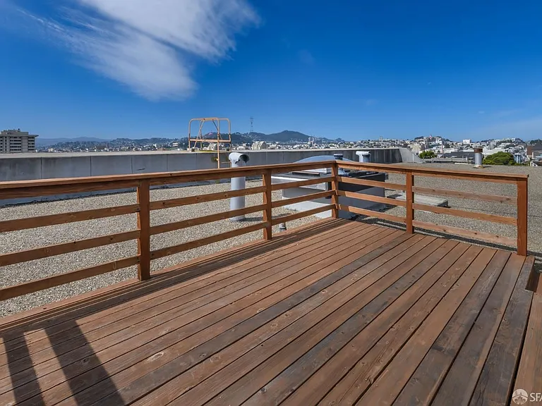 1905 Laguna St #204 — Photo 12