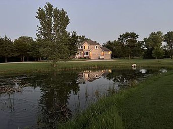 15201 W Hickory Cir
