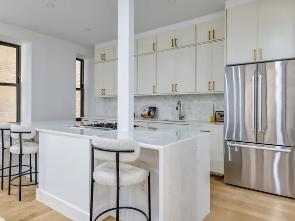 235 West 75th Street image 4 of 9