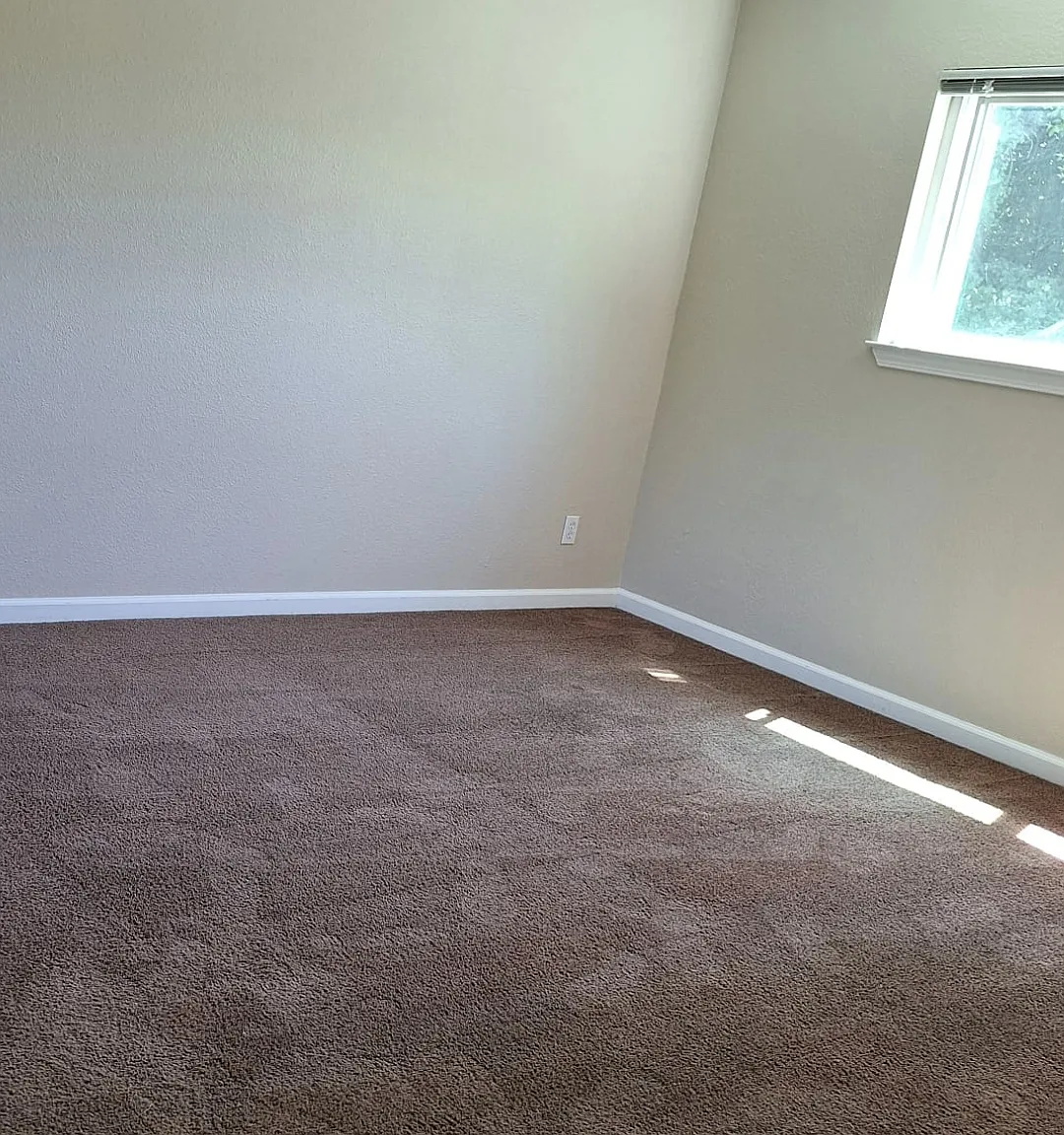 2 bed, 900 sqft, $1,495 — Photo 2