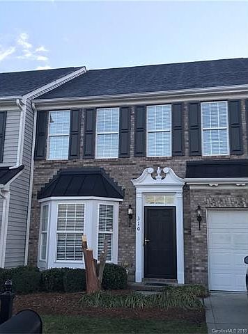 1st image of 310 Dusk Dr