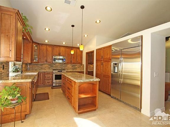 2nd image of 79170 Camino Rosada