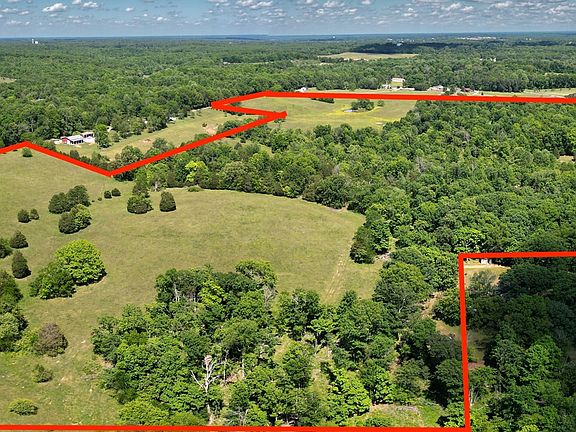 2nd image of 592 Eno Rd