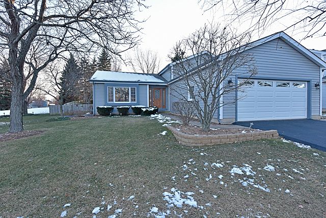 1st image of 17301 W Woodland Dr