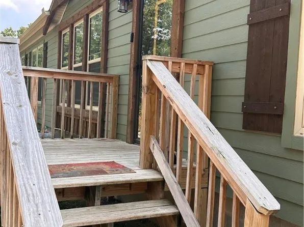 321 Mundell Rd, Eureka Springs, AR 72631