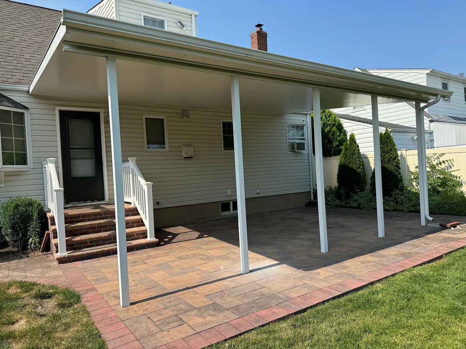 4 bed, 1210 sqft, $4,600 — Photo 4