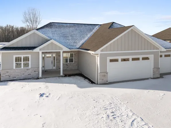 113 Beckerae Ct, Wrightstown, WI 54180