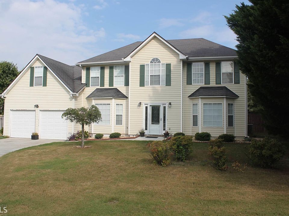 2nd image of 315 Fox Briar Ct