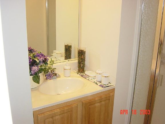 5th image of 5474 Delmar Blvd APT 2S