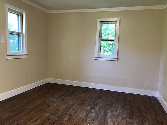 A very large bedroom.