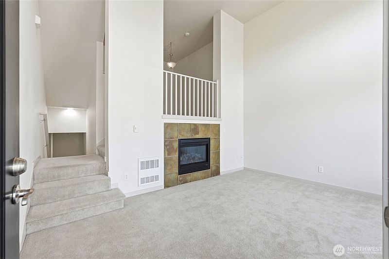 5th image of 4846 Pointes Drive