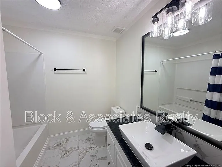392 Bubble Creek Ct #6 — Photo 14