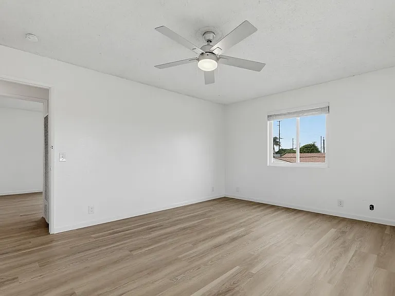 1724 Elm Ave #B — Photo 12