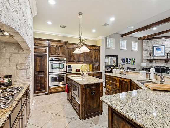 5th image of 5636 Montreaux Dr