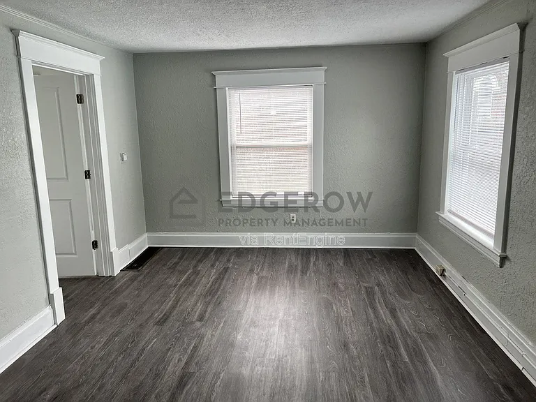 815 Logan St SE #2 — Photo 6