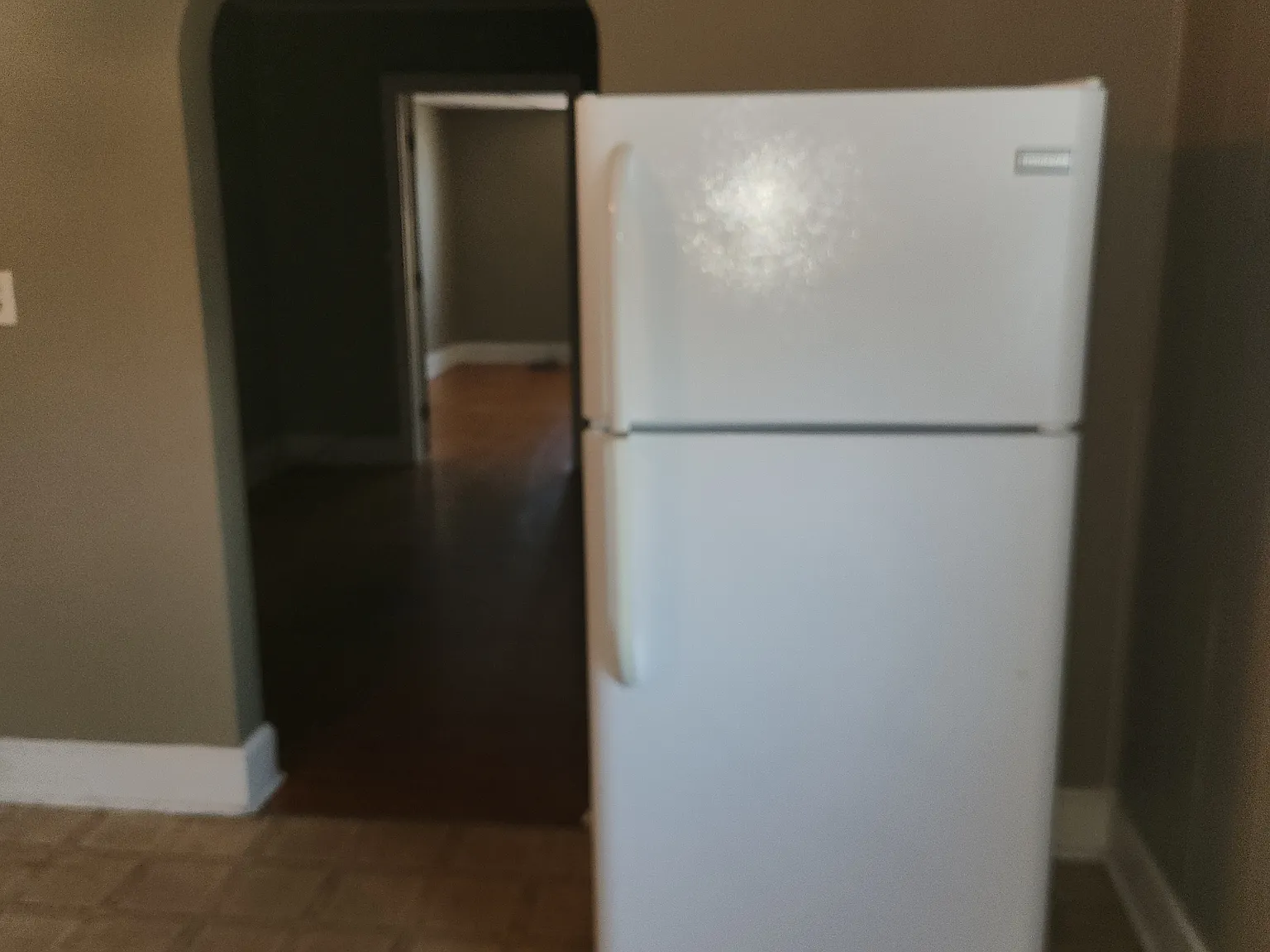 3 bed, 1400 sqft, $1,250 — Photo 2
