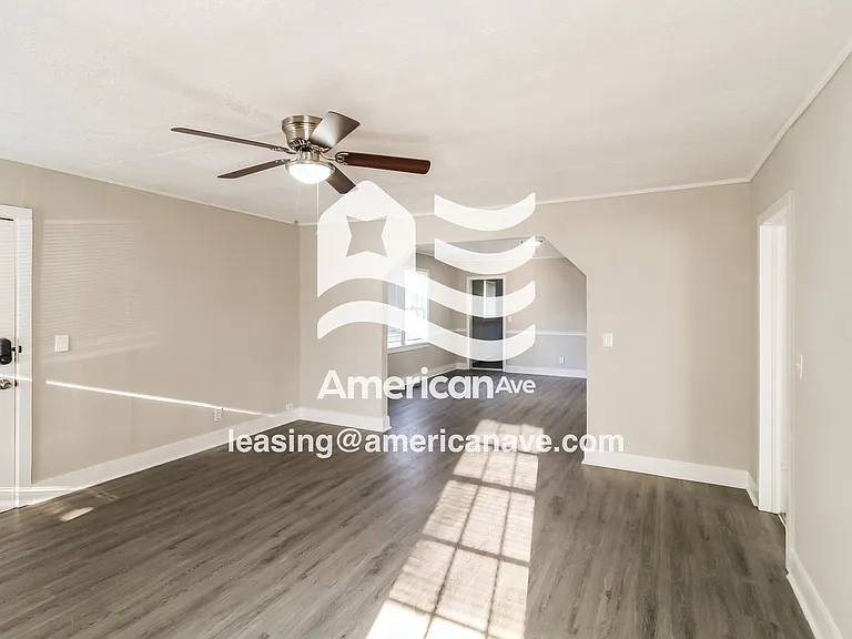 719233_004_wm_-_dining_room_13629182.jpg