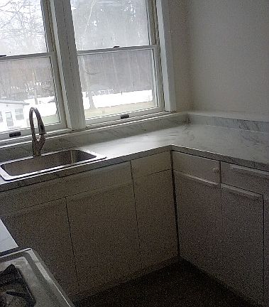 3rd image of 32 Valk Rd APT 3