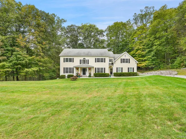19 Ledgewood Lane, South Salem, NY 10590