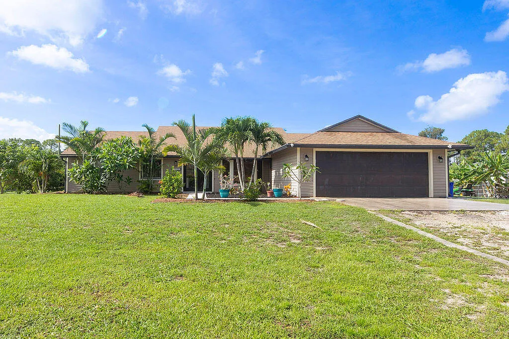 4 bed, 2.5 bath, 2151 sqft, $5,000 — Photo 1