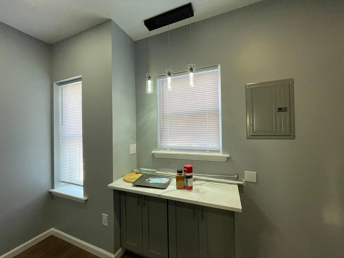 Building Photo - 1137 S 13th St #3