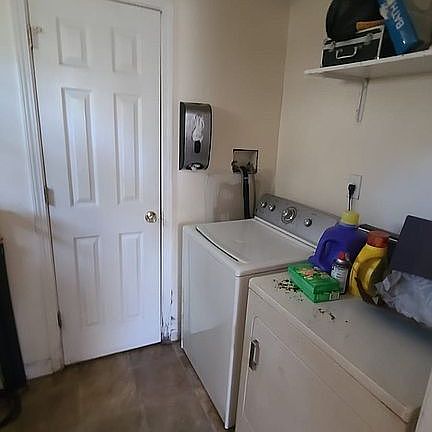 4th image of 8316 Galveston Ave