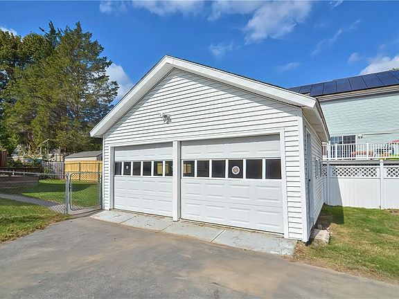 3rd image of 37 Woodside Ave