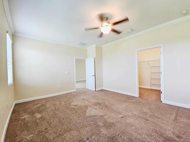 7468 Fairgrove Ave — Photo 17