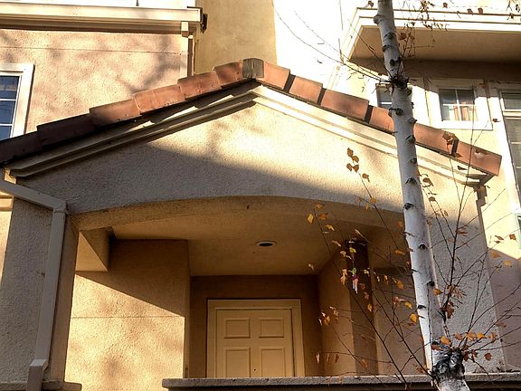 Front View of the Town home