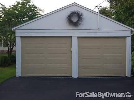 2-Car Garage